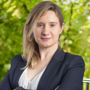 Do you need to bring an employee to the UK from Poland? Immigration and employment law considerations